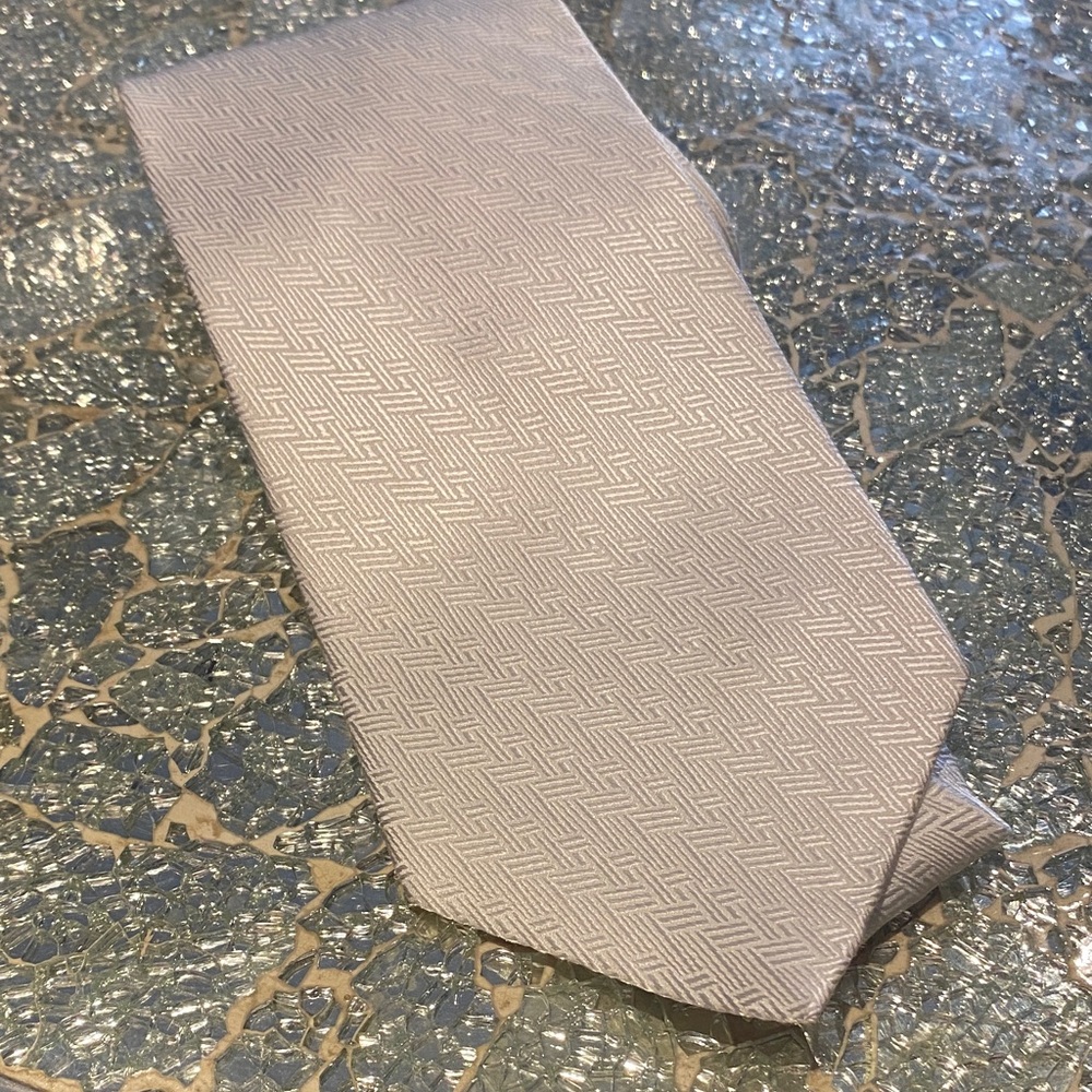 Boston Traders Off White Silk Tie
